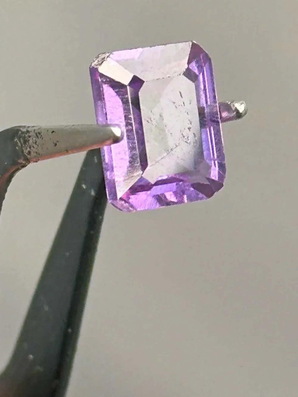 Color Changing Alexandrite - Picture 11 of 16